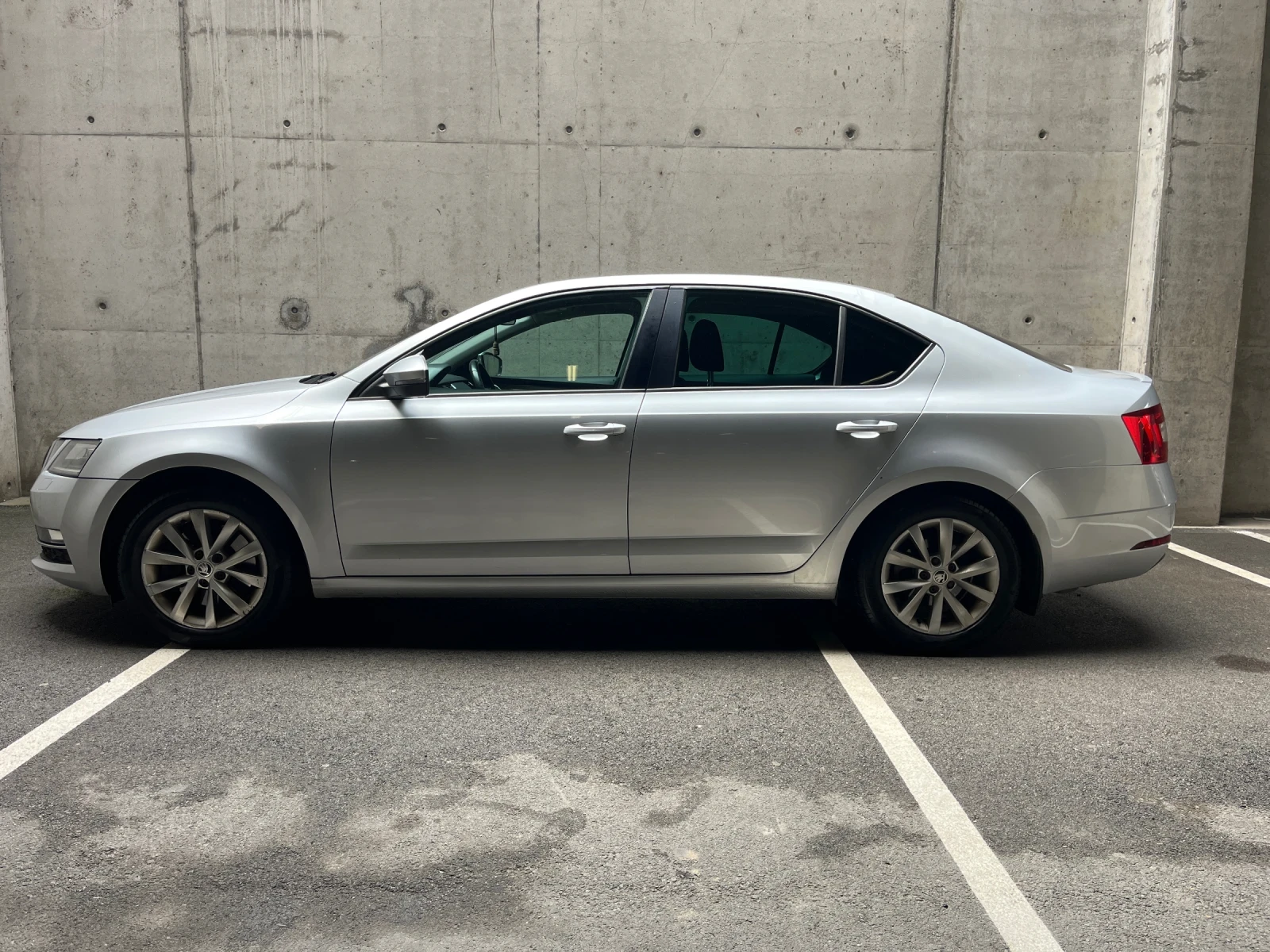 Skoda Octavia, снимка 6 - Автомобили и джипове - 54698760