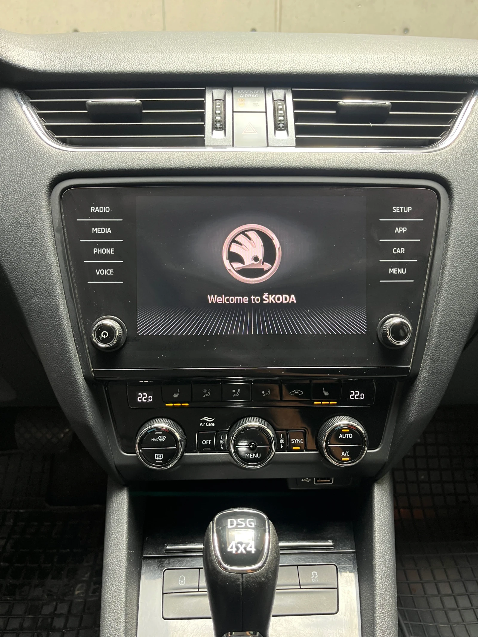 Skoda Octavia, снимка 12 - Автомобили и джипове - 54698760