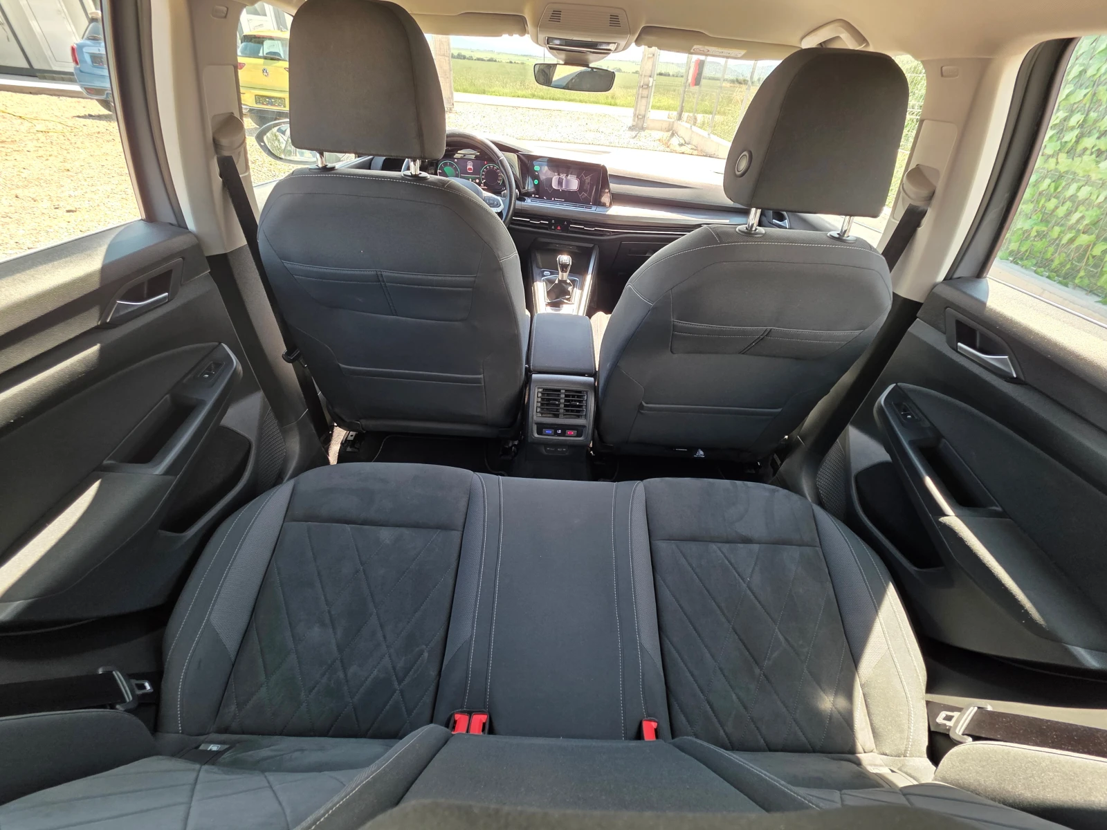 VW Golf VIII-2.0 TDI-115 hp-Style, снимка 13 - Автомобили и джипове - 54861483
