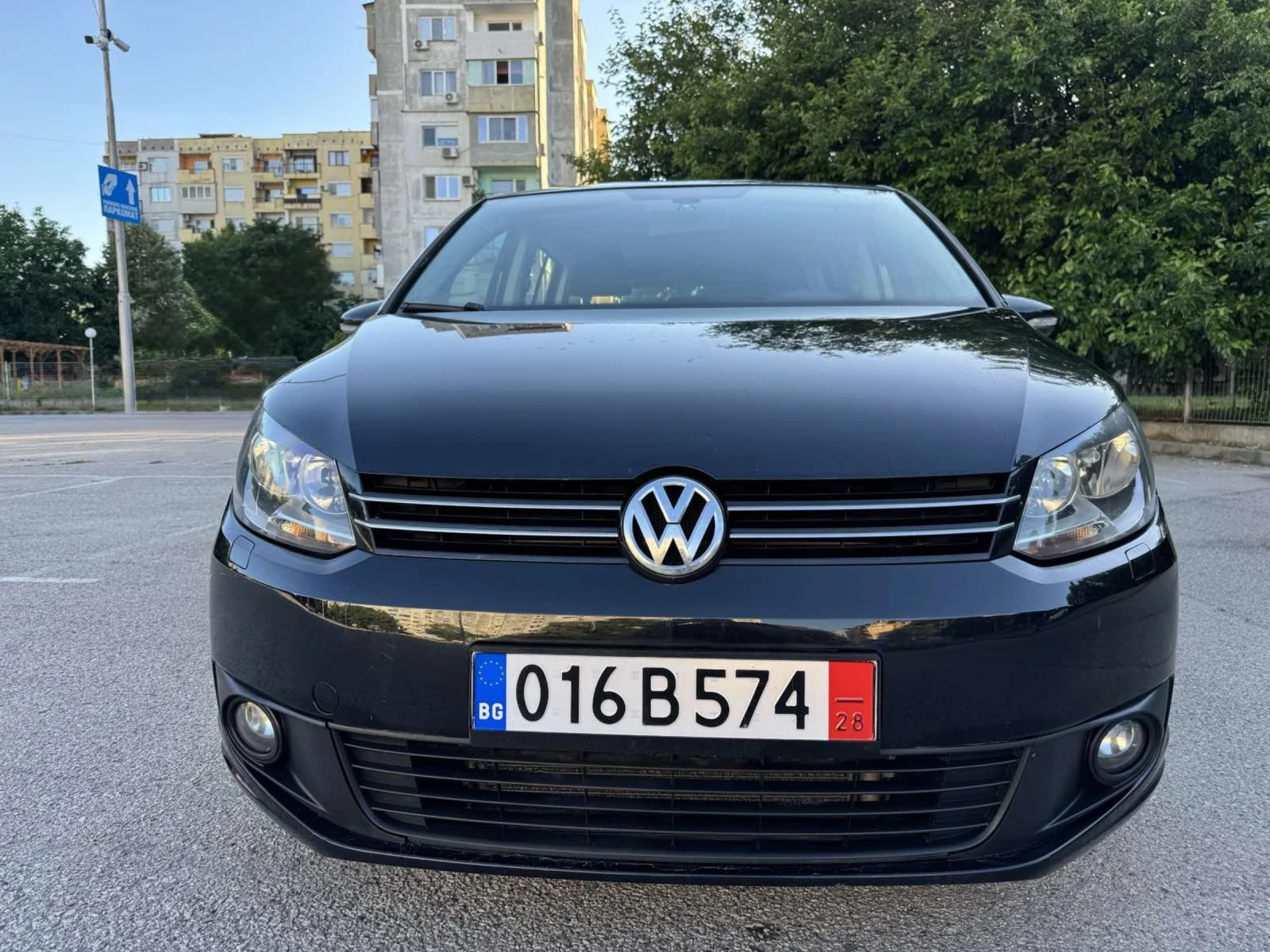 VW Touran 1.6 tdi, 105 к.с, снимка 9 - Автомобили и джипове - 54904805