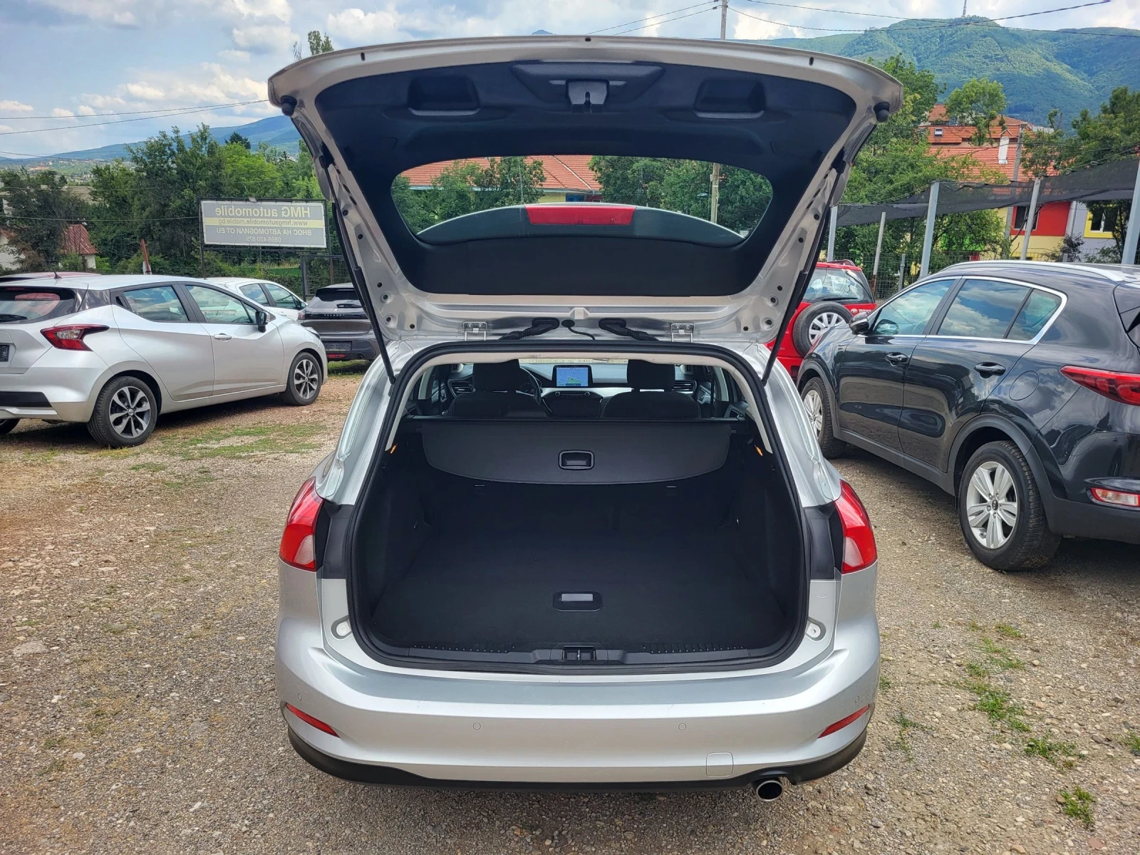 Ford Focus 1.5 TDCI / NAVY/LED/КАМЕРА, снимка 16 - Автомобили и джипове - 55176487