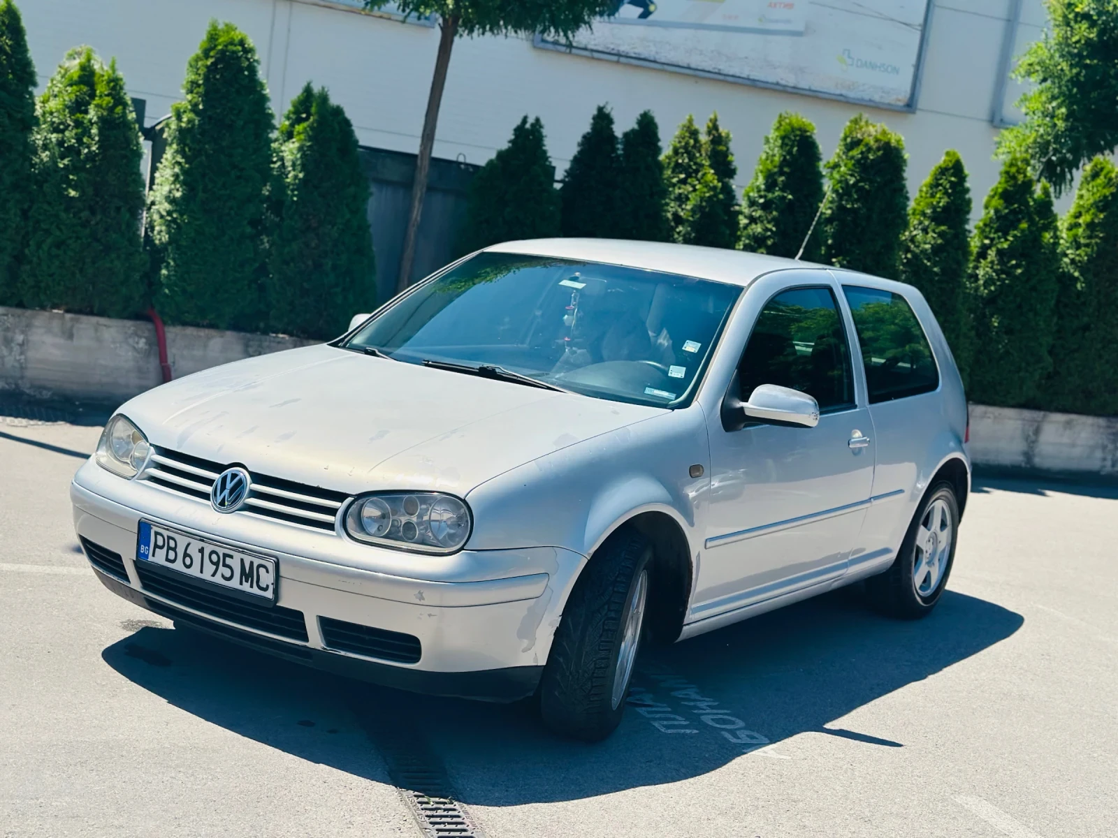 VW Golf