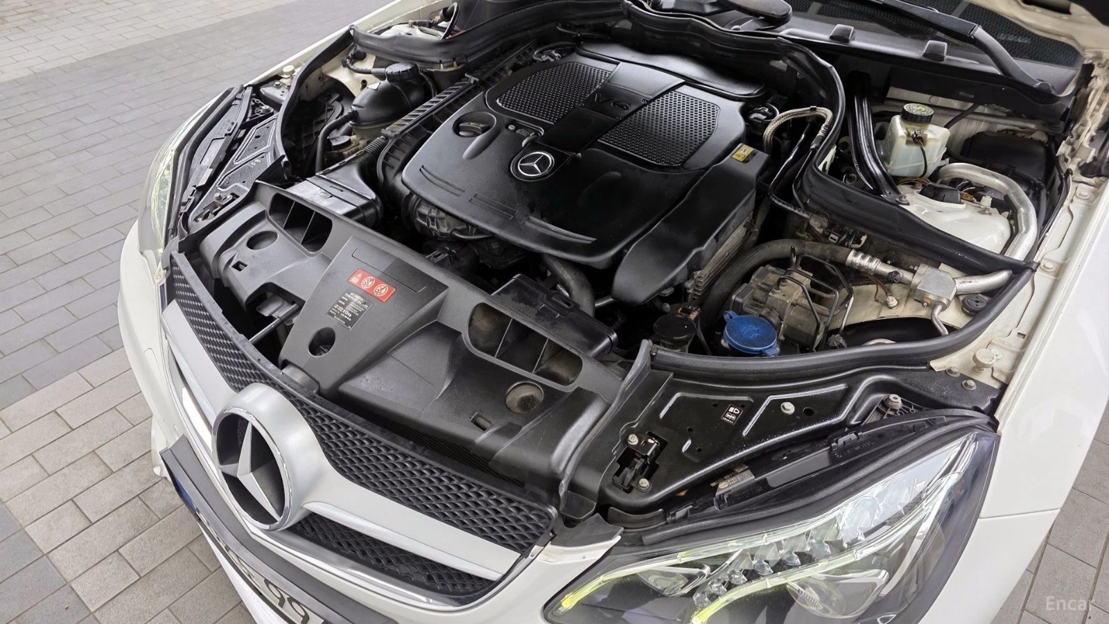 Mercedes-Benz E 350 COUPE* FACE* PANO* ОБДУХ, снимка 15 - Автомобили и джипове - 55511292