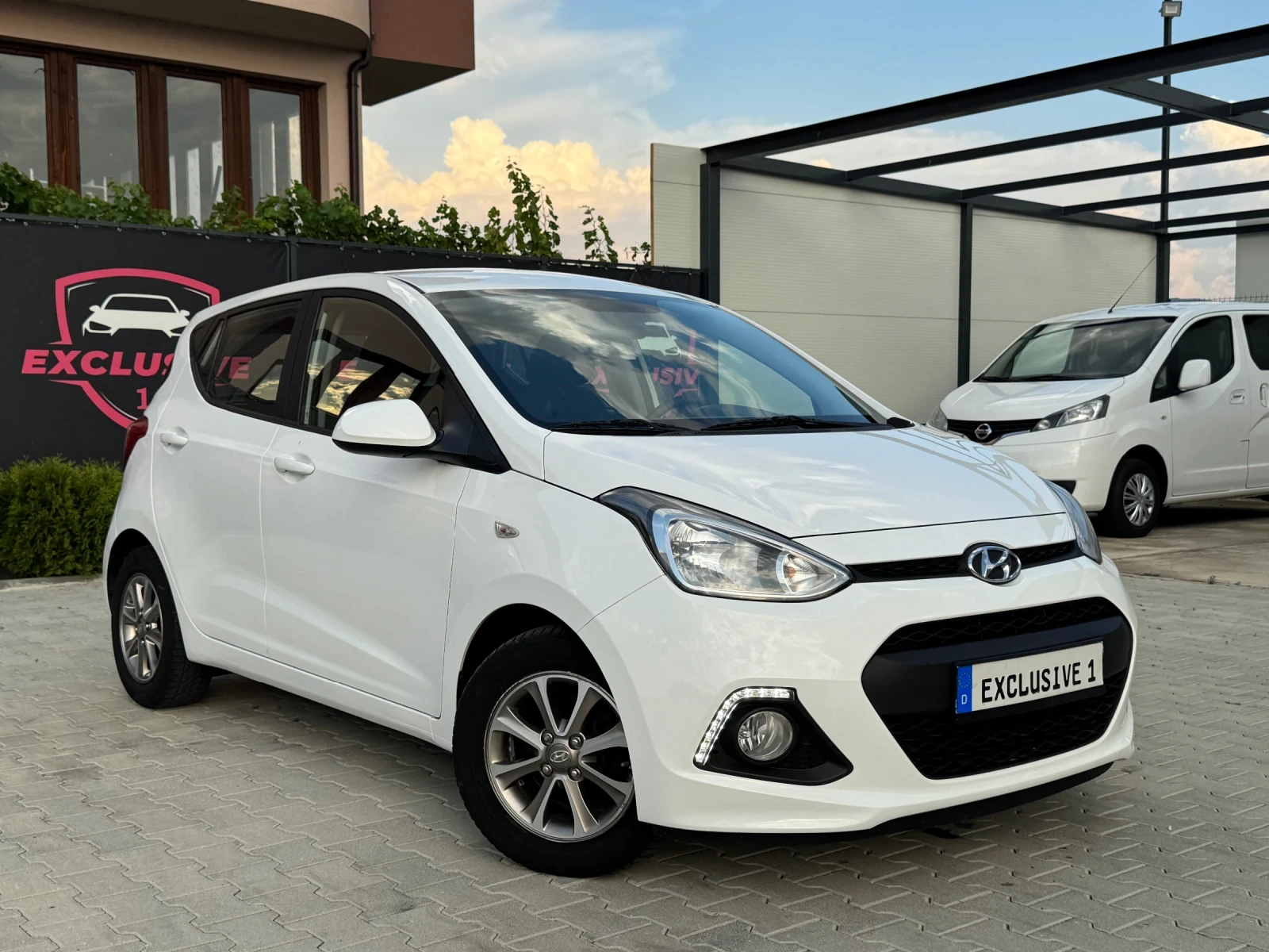 Hyundai I10 1.2i YES TOP, снимка 7 - Автомобили и джипове - 55944698