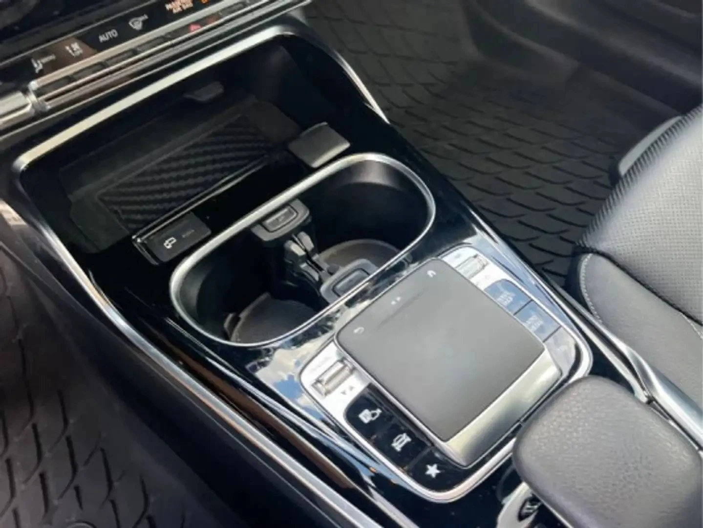 Mercedes-Benz A 35 AMG BURMESTER Цена до България & АвтоКредит, снимка 15 - Автомобили и джипове - 56119208