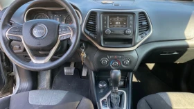 Jeep Cherokee Sport 3.2 , снимка 7