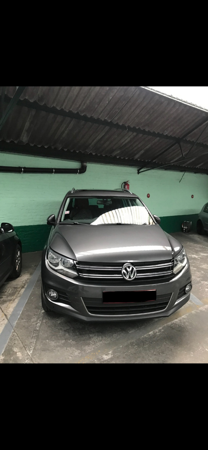 VW Tiguan, снимка 1 - Автомобили и джипове - 46206463