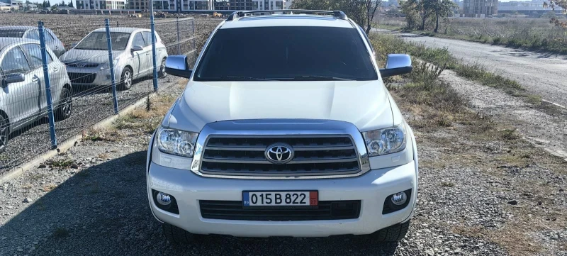 Toyota Sequoia PLATINUM V8 (381hp), снимка 1 - Автомобили и джипове - 48419455