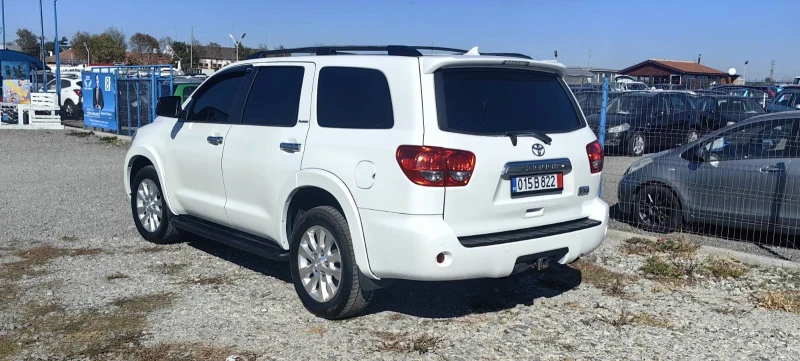 Toyota Sequoia PLATINUM V8 (381hp), снимка 5 - Автомобили и джипове - 48419455