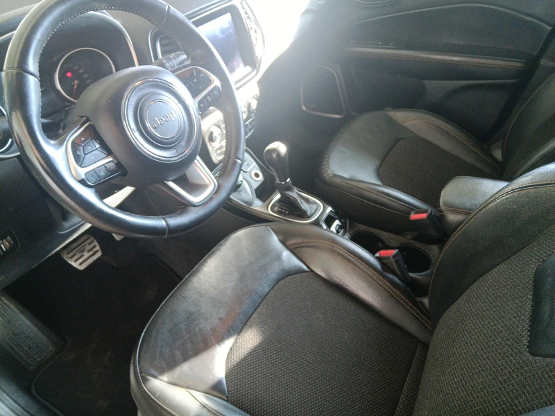 Jeep Compass 2.0 140к.с.4х4, снимка 9 - Автомобили и джипове - 48338920