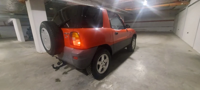 Toyota Rav4 2.0, снимка 9 - Автомобили и джипове - 48505207