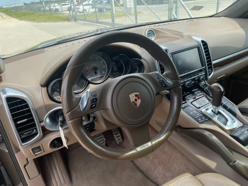 Porsche Cayenne Hybrid , снимка 5 - Автомобили и джипове - 52805094