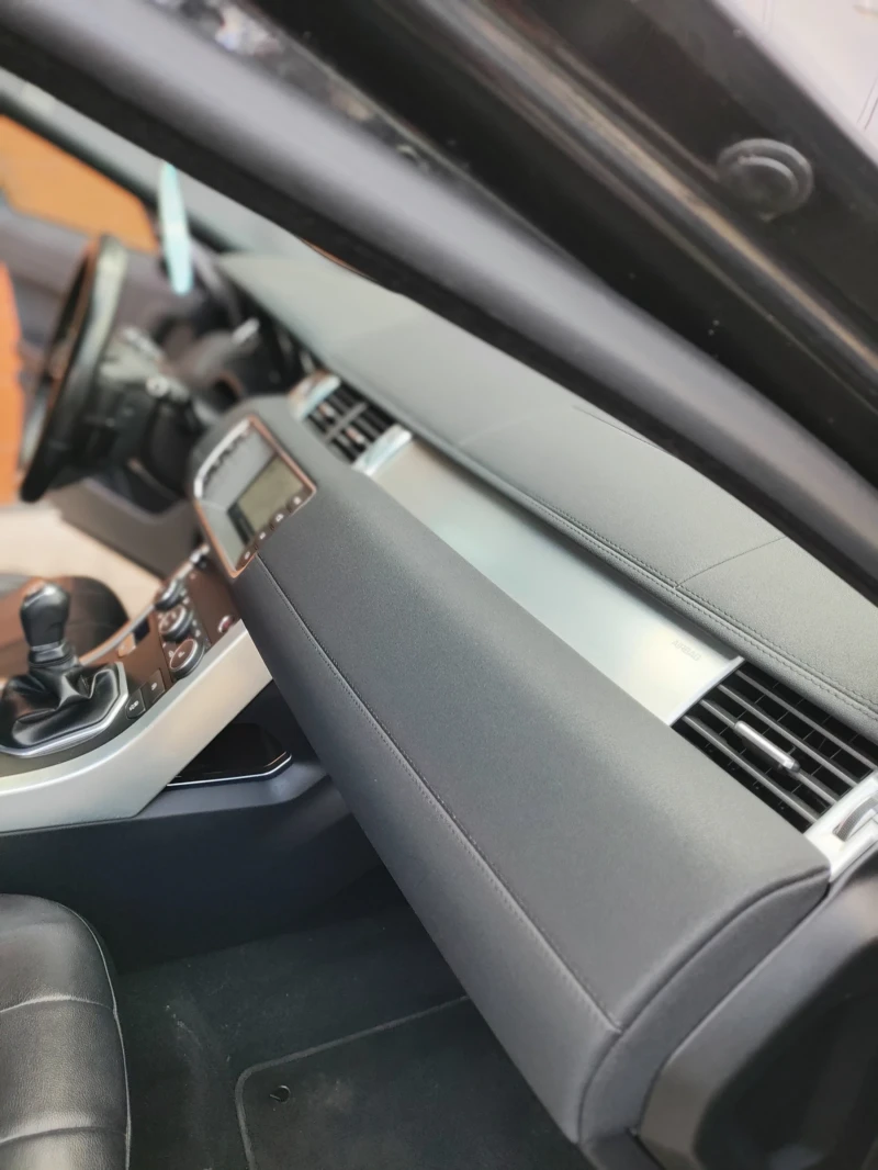 Land Rover Range Rover Evoque, снимка 16 - Автомобили и джипове - 52108929