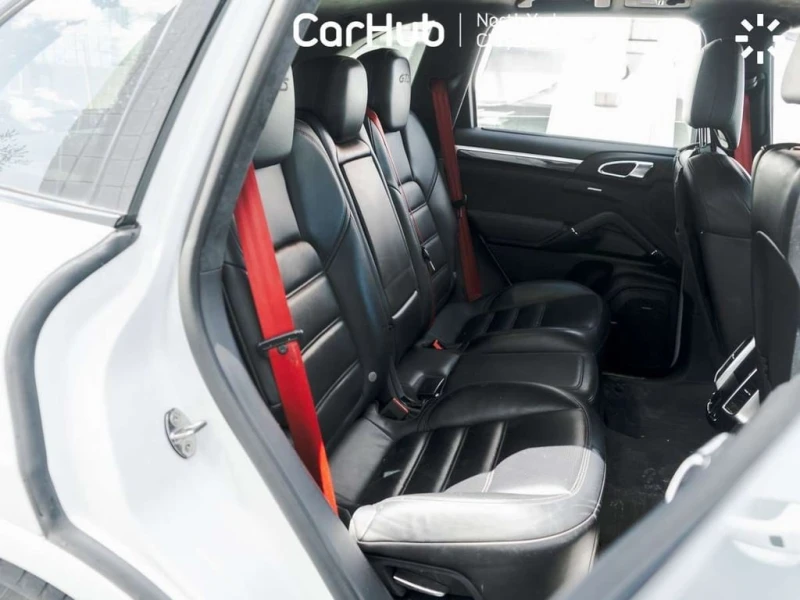 Porsche Cayenne * GTS * CARFAX * БЕЗ ПЪРВОНАЧАЛНА ВНОСКА, снимка 15 - Автомобили и джипове - 53226120