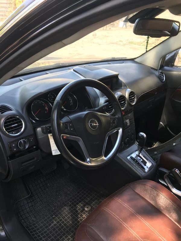 Opel Antara 3.2i, снимка 4 - Автомобили и джипове - 44988989