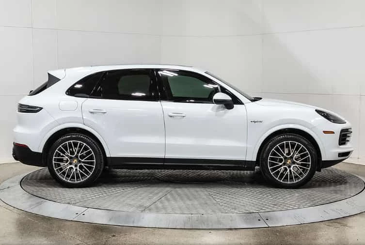 Porsche Cayenne * E Hybrid AWD * ПОДГРЕВ * ОБДУХВАНЕ * 360 , снимка 4 - Автомобили и джипове - 54029962