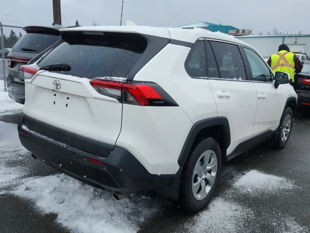 Toyota Rav4 * LE * AWD * БЕЗ ПЪРВОНАЧАЛНА ВНОСКА - изображение 3