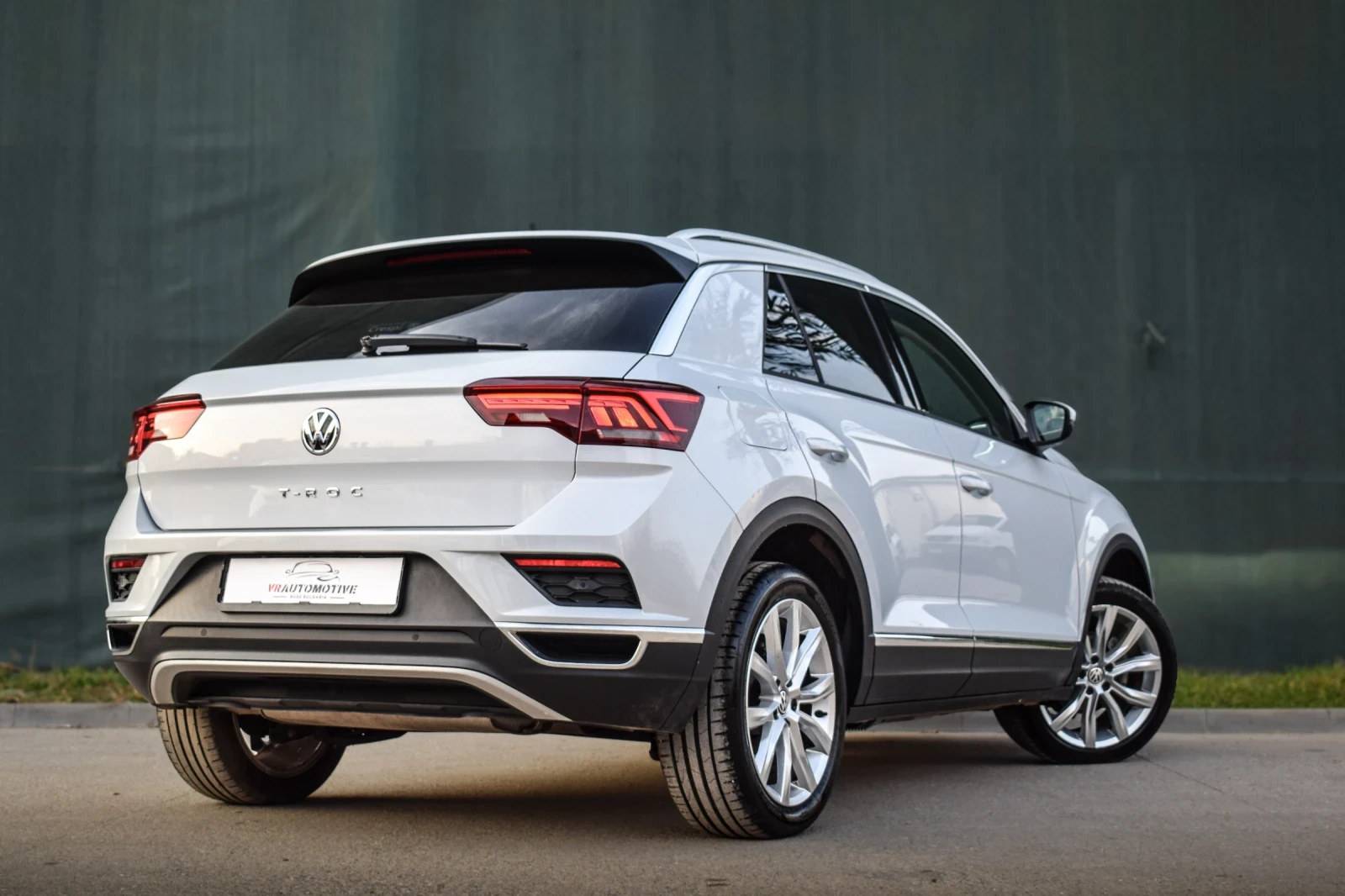 VW T-Roc 1.5 TSI Digital/Keyless/панорама, снимка 5 - Автомобили и джипове - 54843011