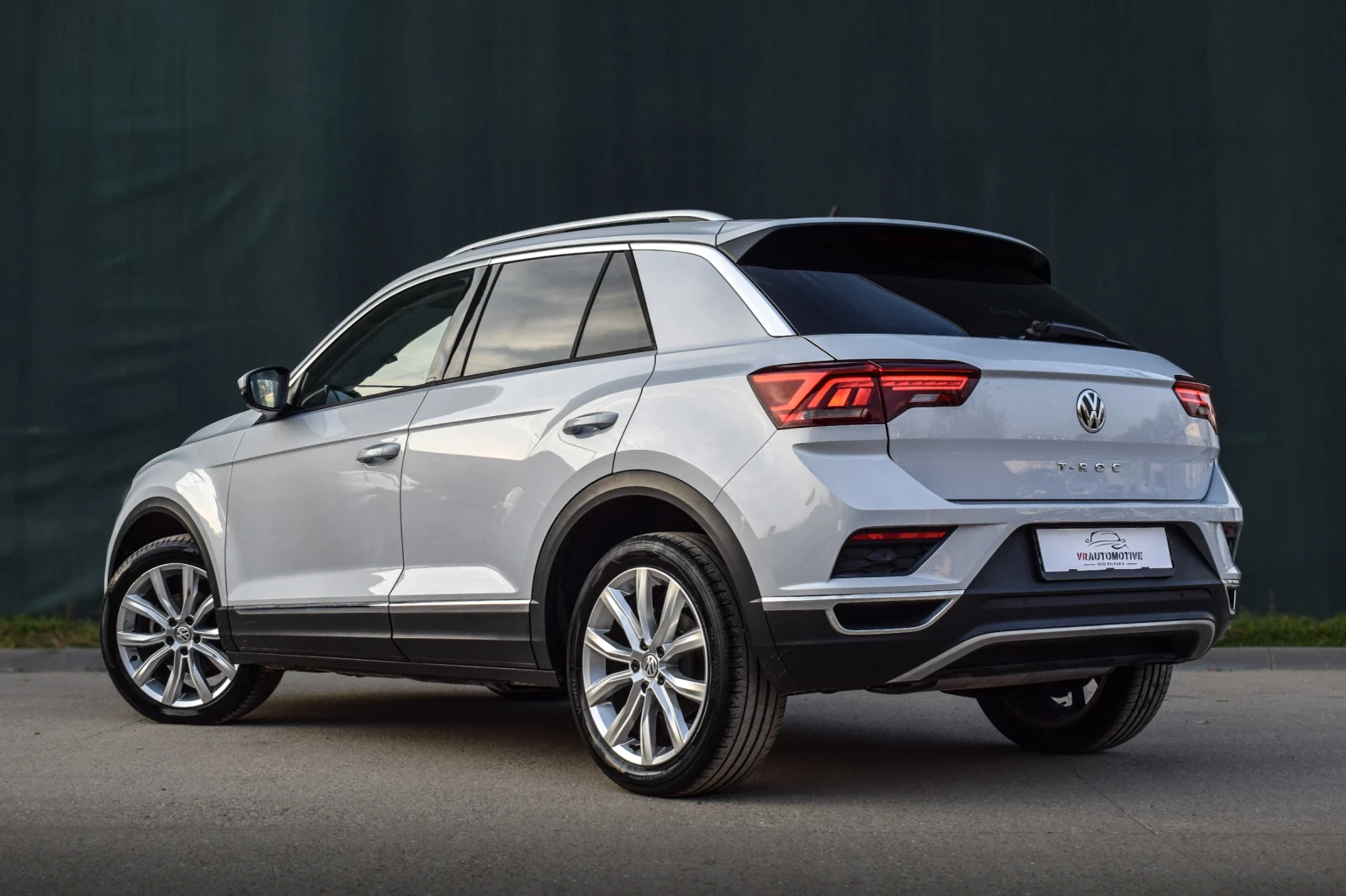 VW T-Roc 1.5 TSI Digital/Keyless/панорама, снимка 7 - Автомобили и джипове - 54843011