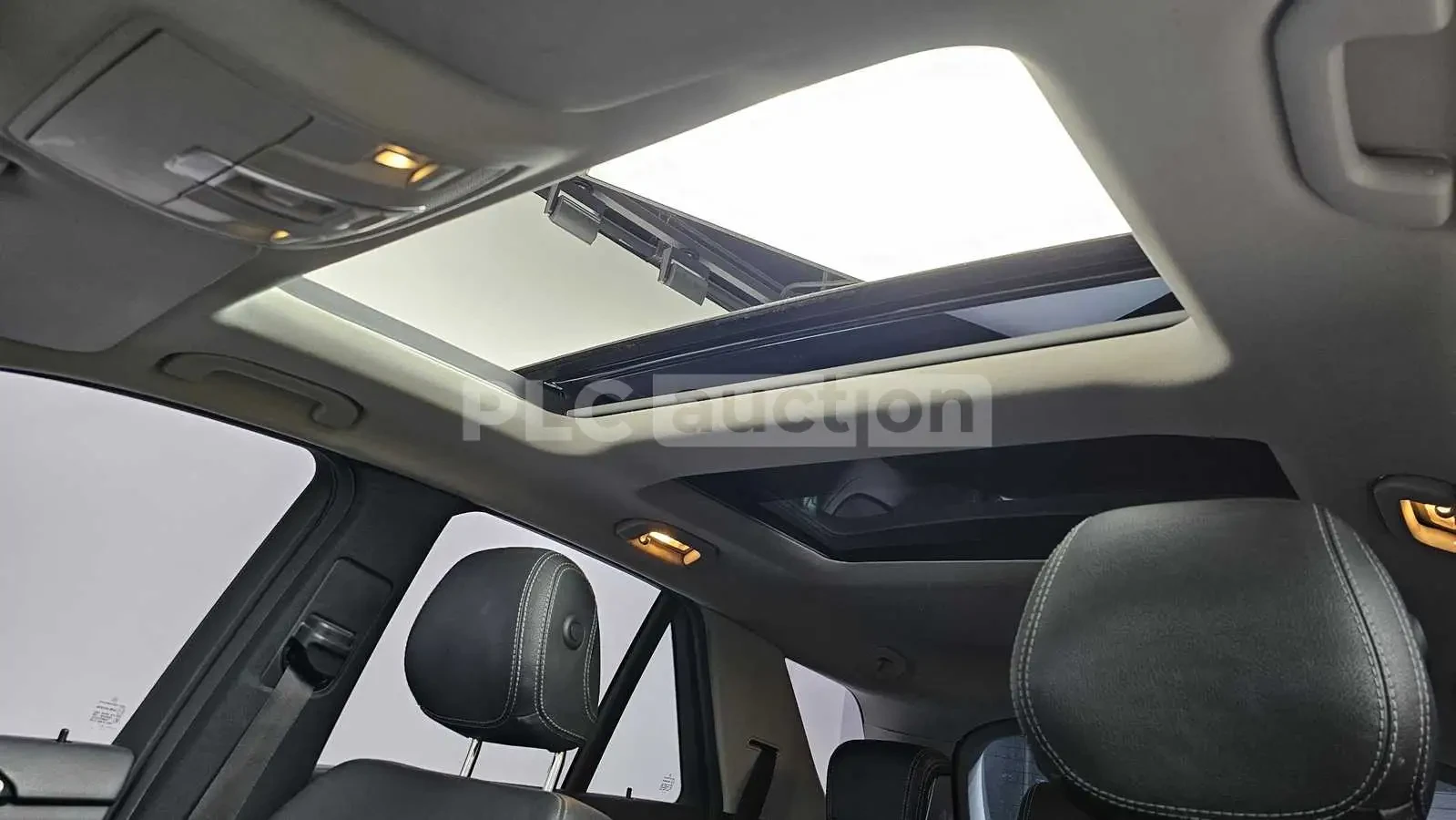 Mercedes-Benz ML 250 d 4MATIC AMG| КАМЕРА| ПОДГРЕВ| ПАНО| ВКЛ.ТЕХНОТЕСТ, снимка 13 - Автомобили и джипове - 54957039