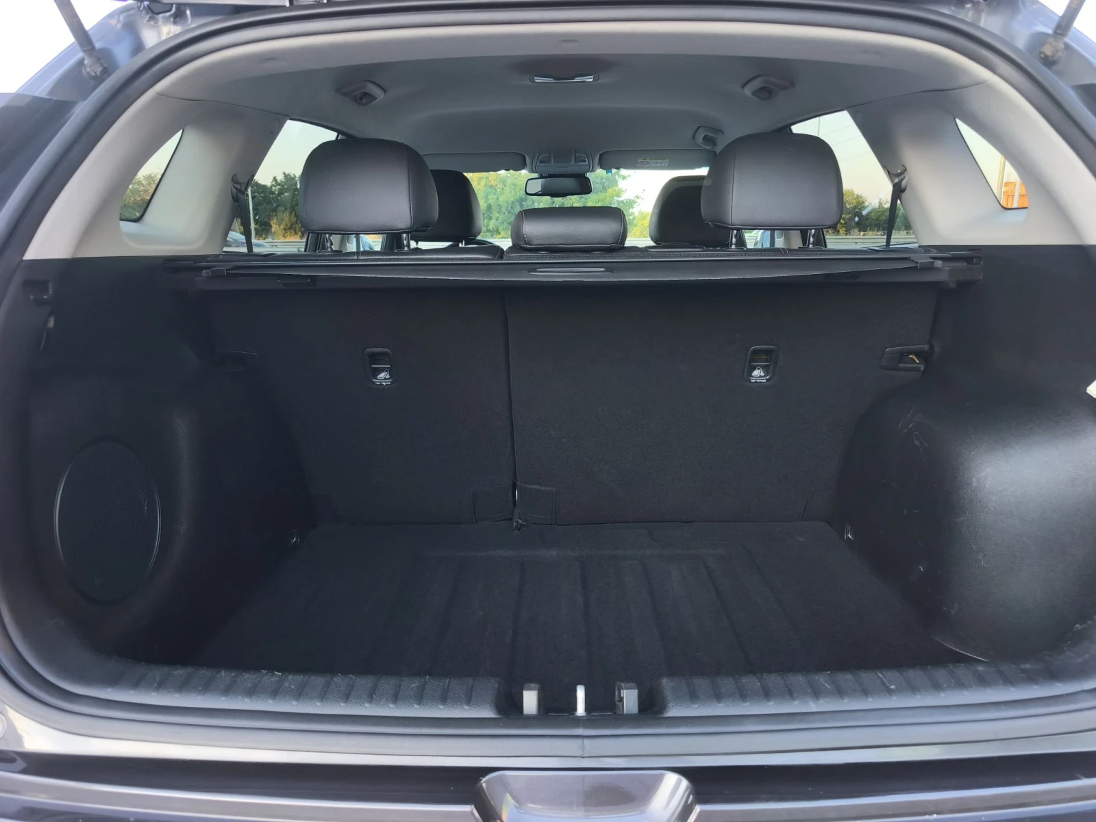 Kia Niro 1.6HYBRID  FULL SERVICE IN KIA NEW !!!, снимка 12 - Автомобили и джипове - 55729982