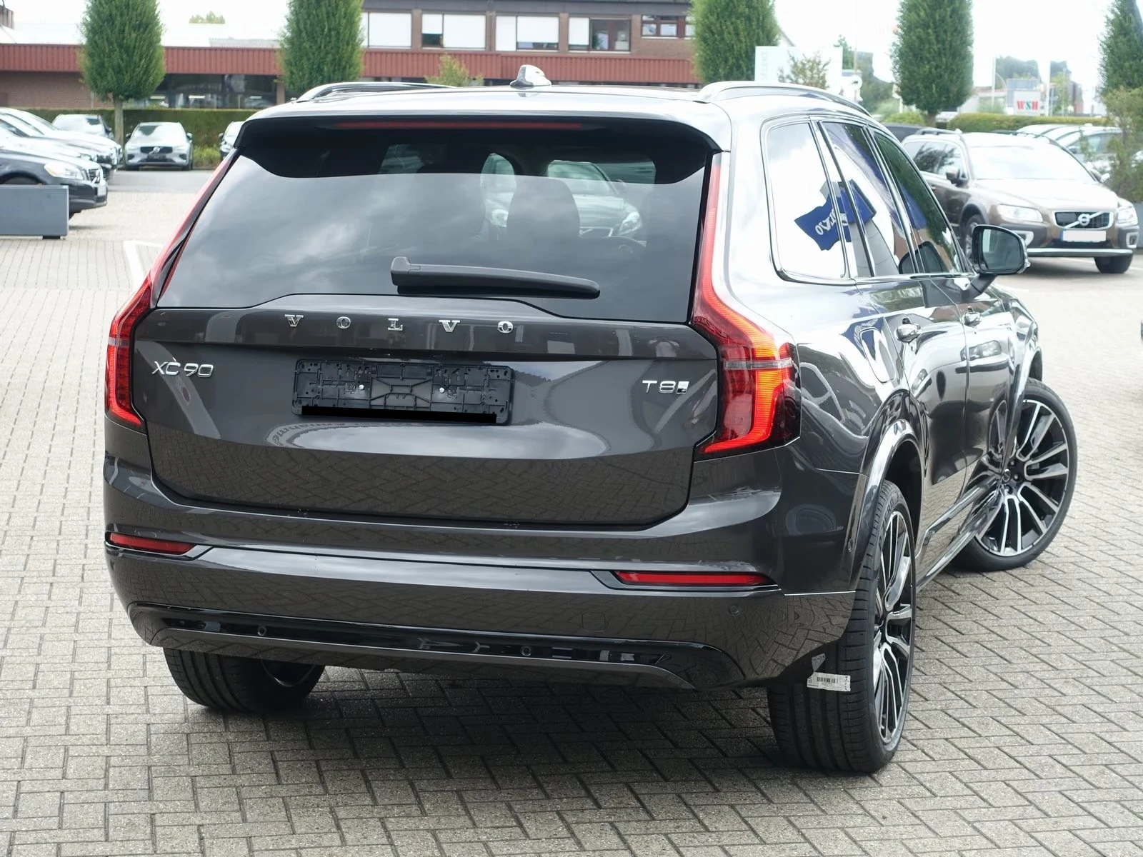 Volvo Xc90 T8 AWD Ultra Dark FourC 7seats, снимка 2 - Автомобили и джипове - 55846011