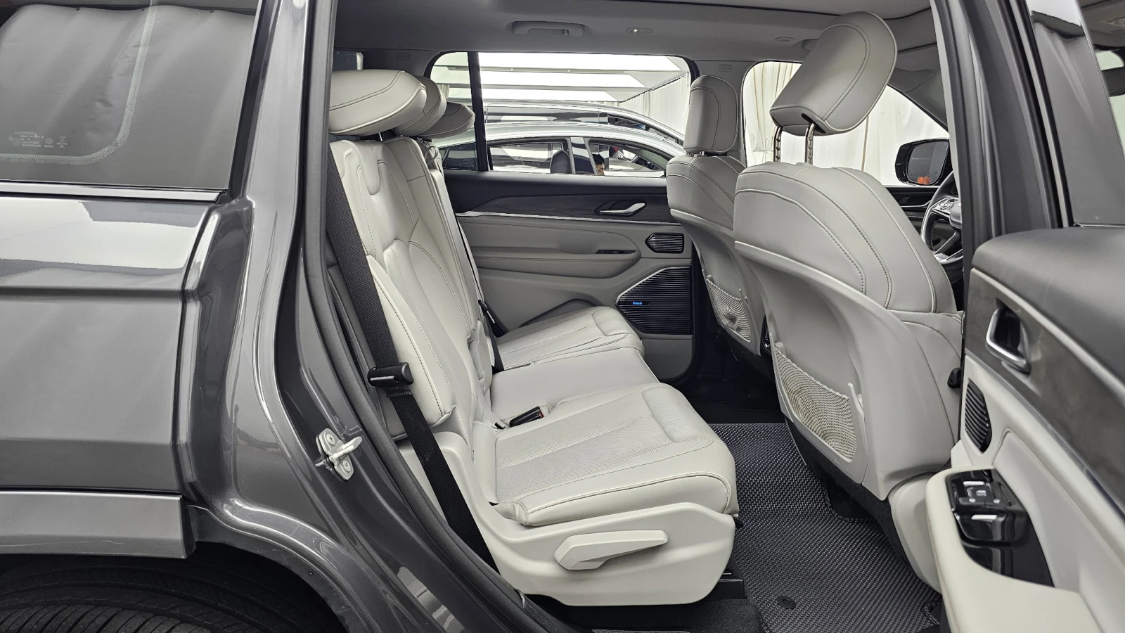 Jeep Grand cherokee OVERLAND L ' DISTRONIC ' ����� ' ����� | Mobile.bg � ����������� 12