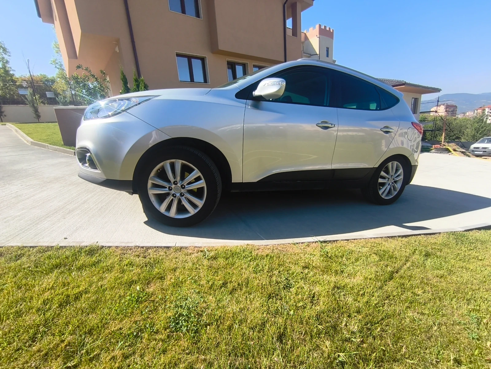 Hyundai IX35 2.0 CRDI Vertex AWD, снимка 10 - Автомобили и джипове - 55976414