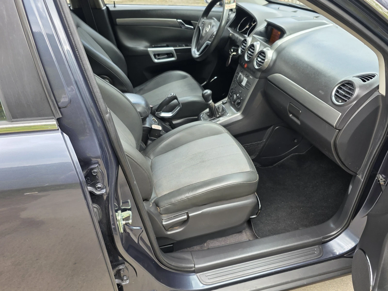 Opel Antara 4х4 Газ/Бензин Италия, снимка 11 - Автомобили и джипове - 56332651