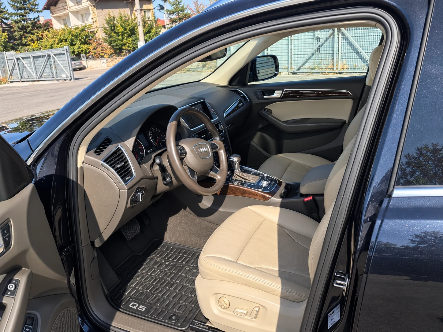 Audi Q5 3.0TFSI* 8ZF* KEYLESS* PANO* , снимка 9 - Автомобили и джипове - 56344294