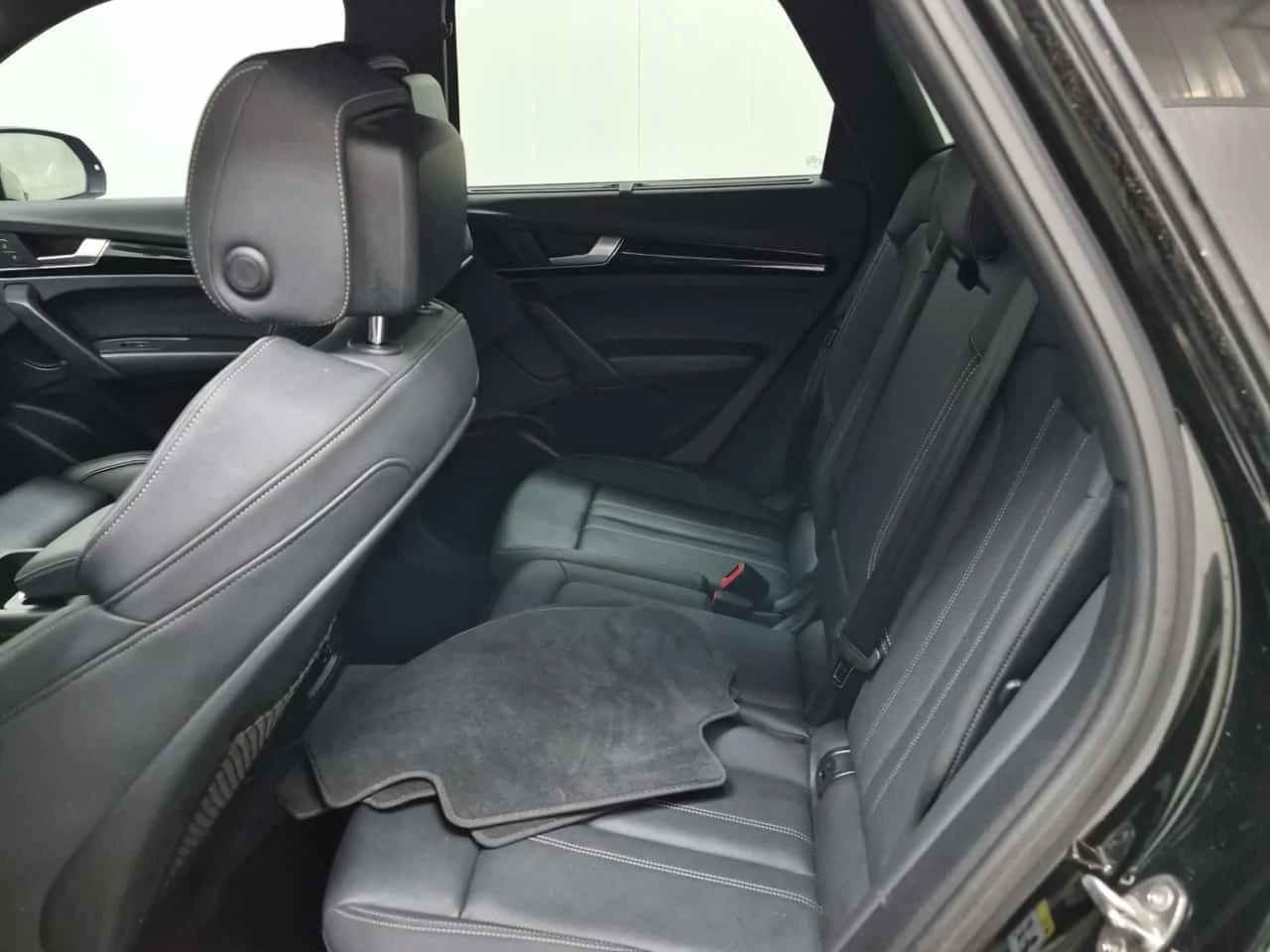 Audi Q5 * S-Line * Technik * CARFAX * От VW * , снимка 10 - Автомобили и джипове - 56651202