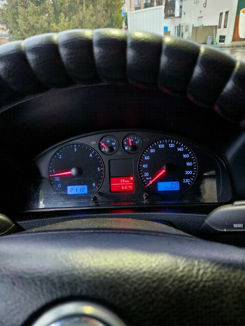 VW T5, снимка 9 - Бусове и автобуси - 52486690