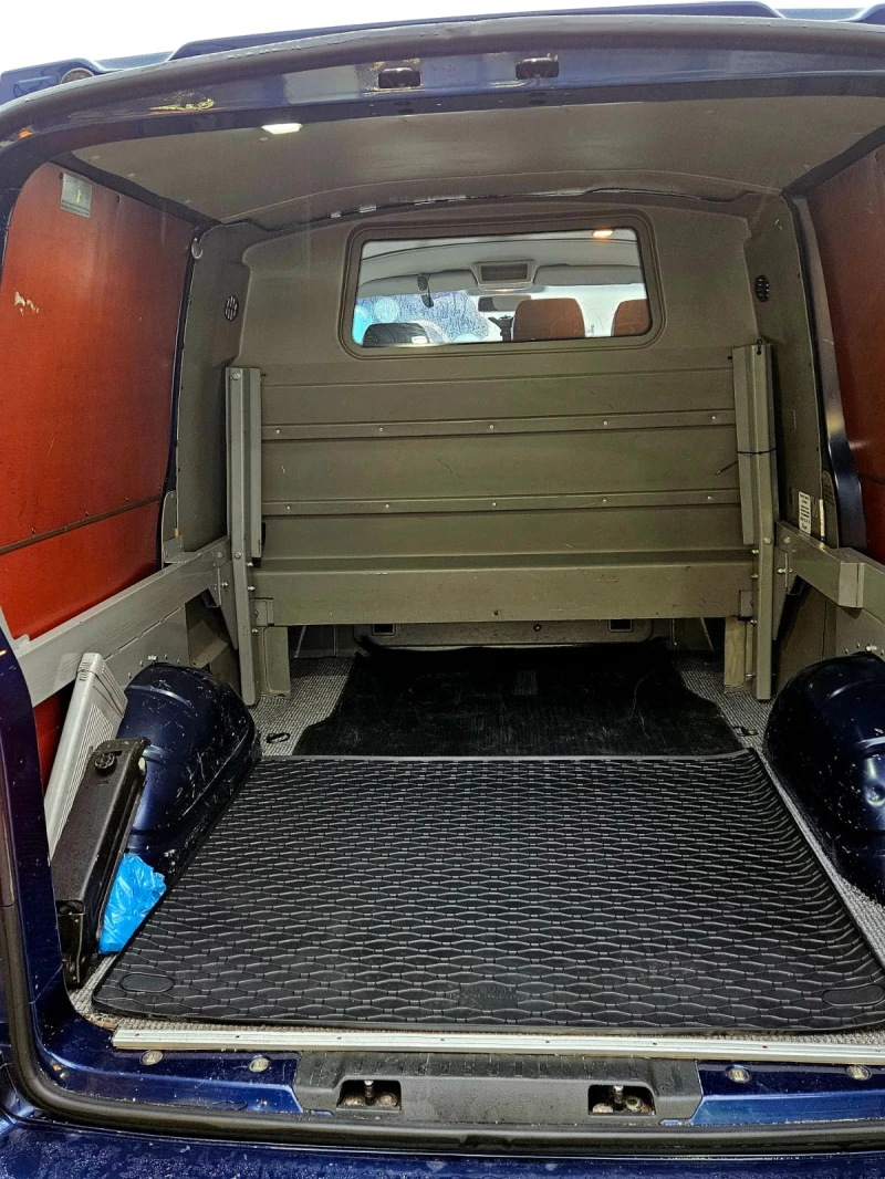 VW T5, снимка 16 - Бусове и автобуси - 52486690