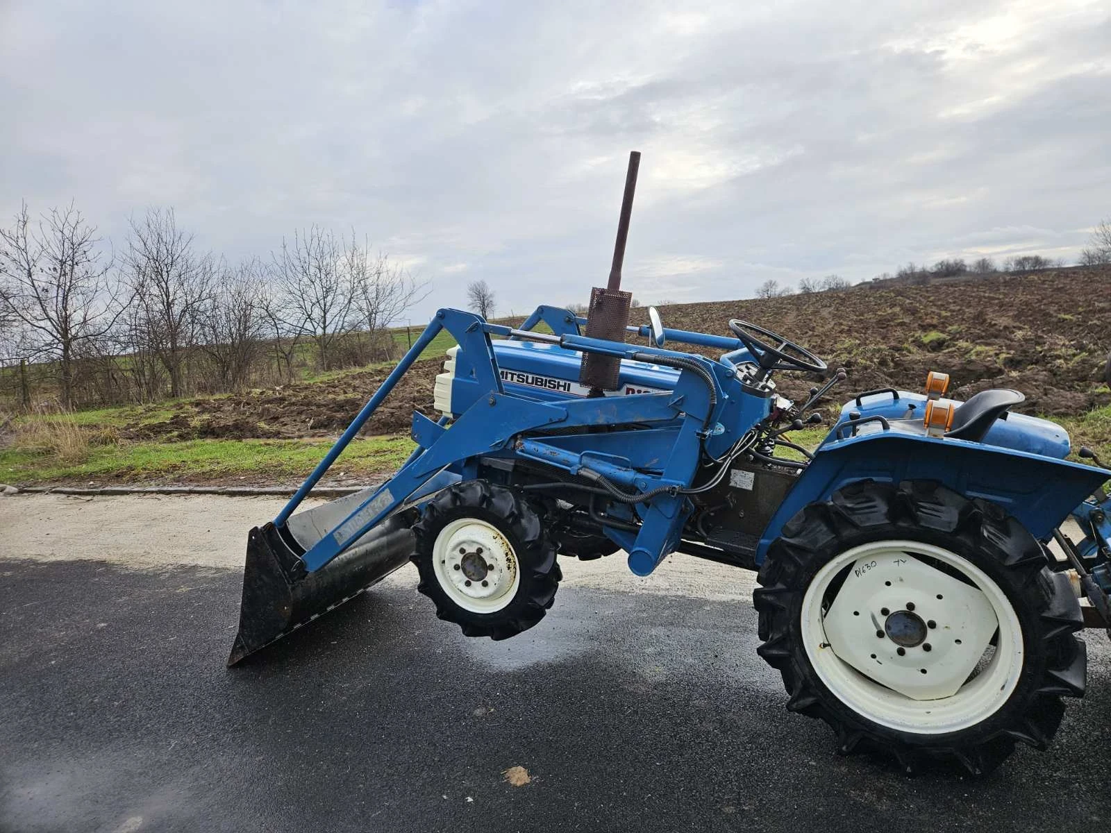 Трактор Yanmar MITSUBISHI-D1650fd, 4x4 - изображение 3