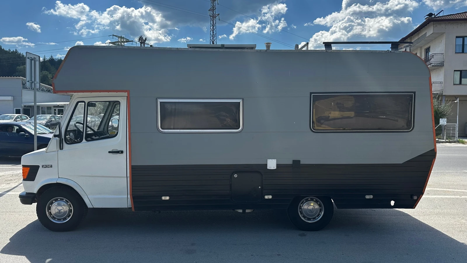 Кемпер Mercedes-Benz