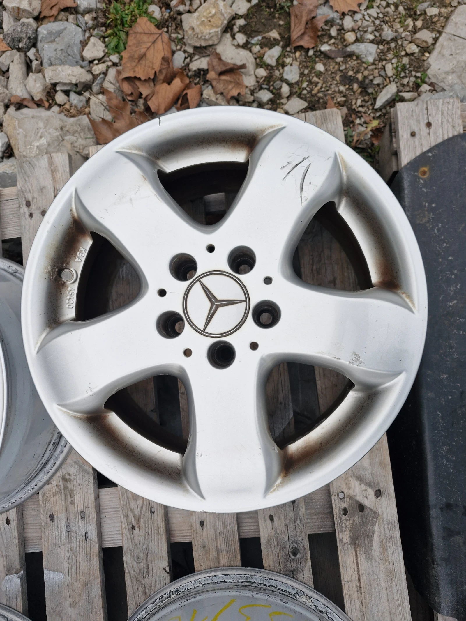 ������ | Mobile.bg � ����������� 4