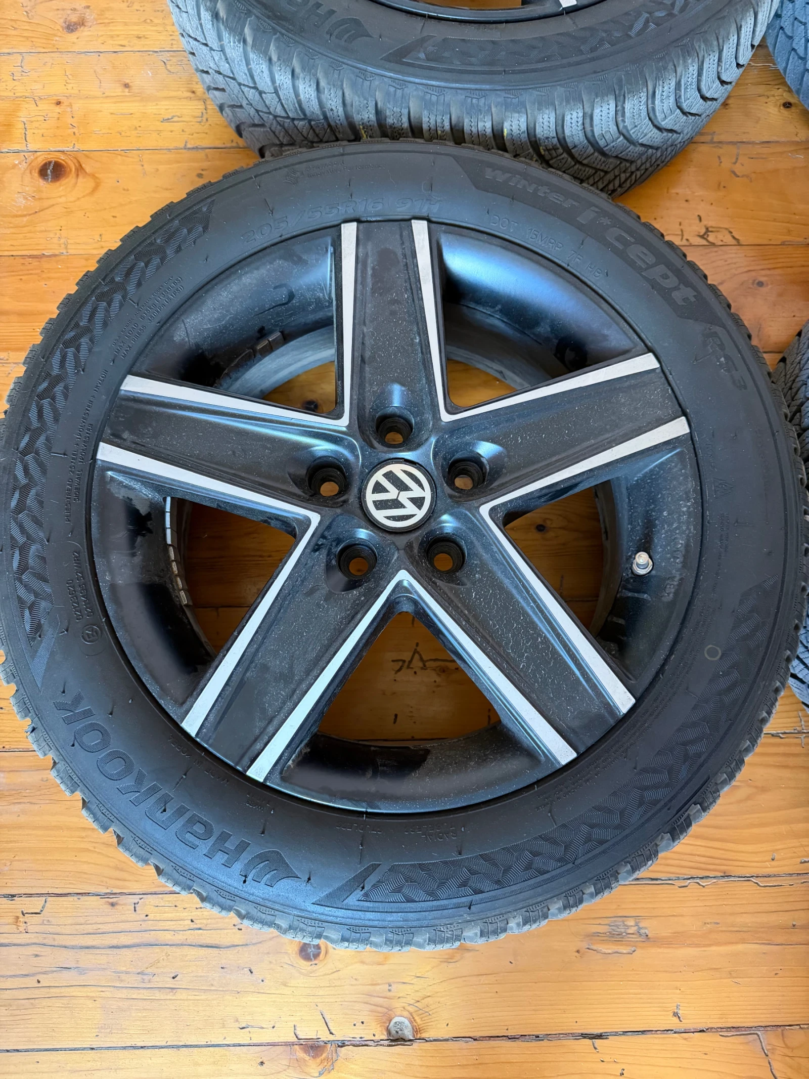 ���� � ������ 205/55R16 | Mobile.bg � ����������� 2