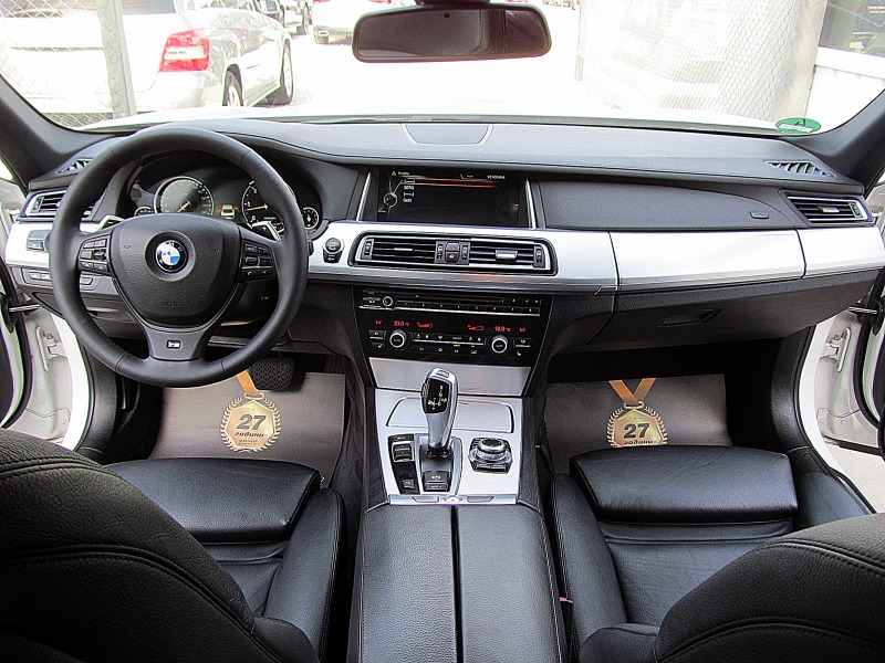 BMW 740 Xdrive/M-paket/INDIVIDUAL/ГЕРМАНИЯ СОБСТВЕН ЛИЗИНГ, снимка 16 - Автомобили и джипове - 46200135
