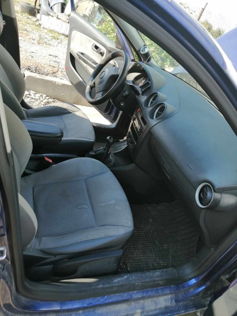 Seat Ibiza, снимка 11 - Автомобили и джипове - 46474563