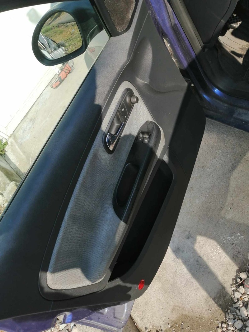 Seat Ibiza, снимка 14 - Автомобили и джипове - 46474563