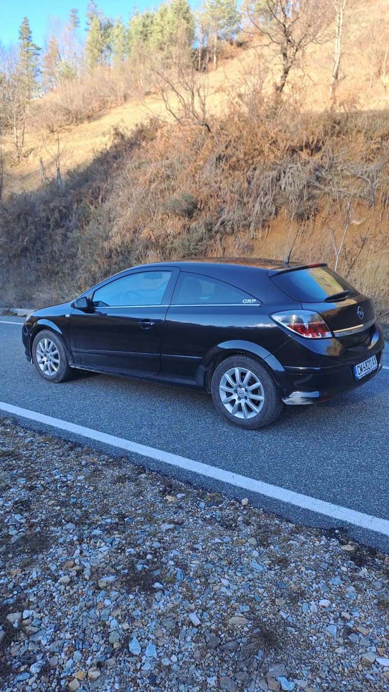 Opel Astra 1.9 120k GTC, снимка 4 - Автомобили и джипове - 47452130