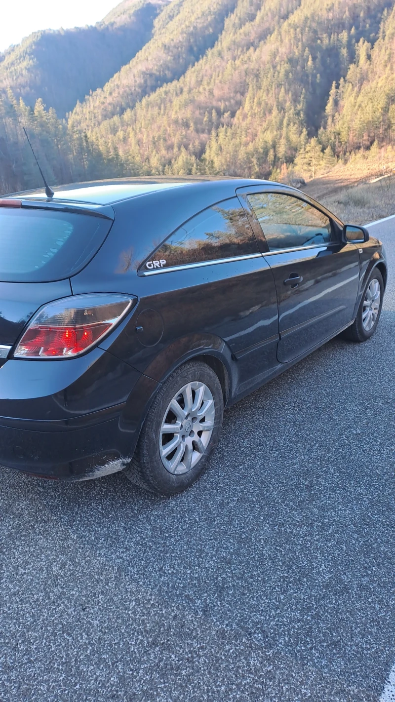 Opel Astra 1.9 120k GTC, снимка 6 - Автомобили и джипове - 47452130