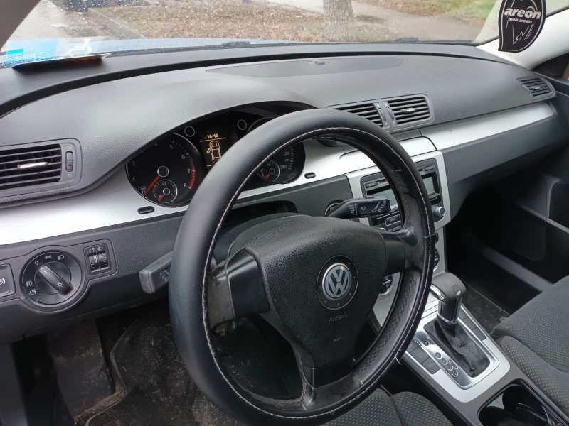 VW Passat 1.4, снимка 8 - Автомобили и джипове - 49155408