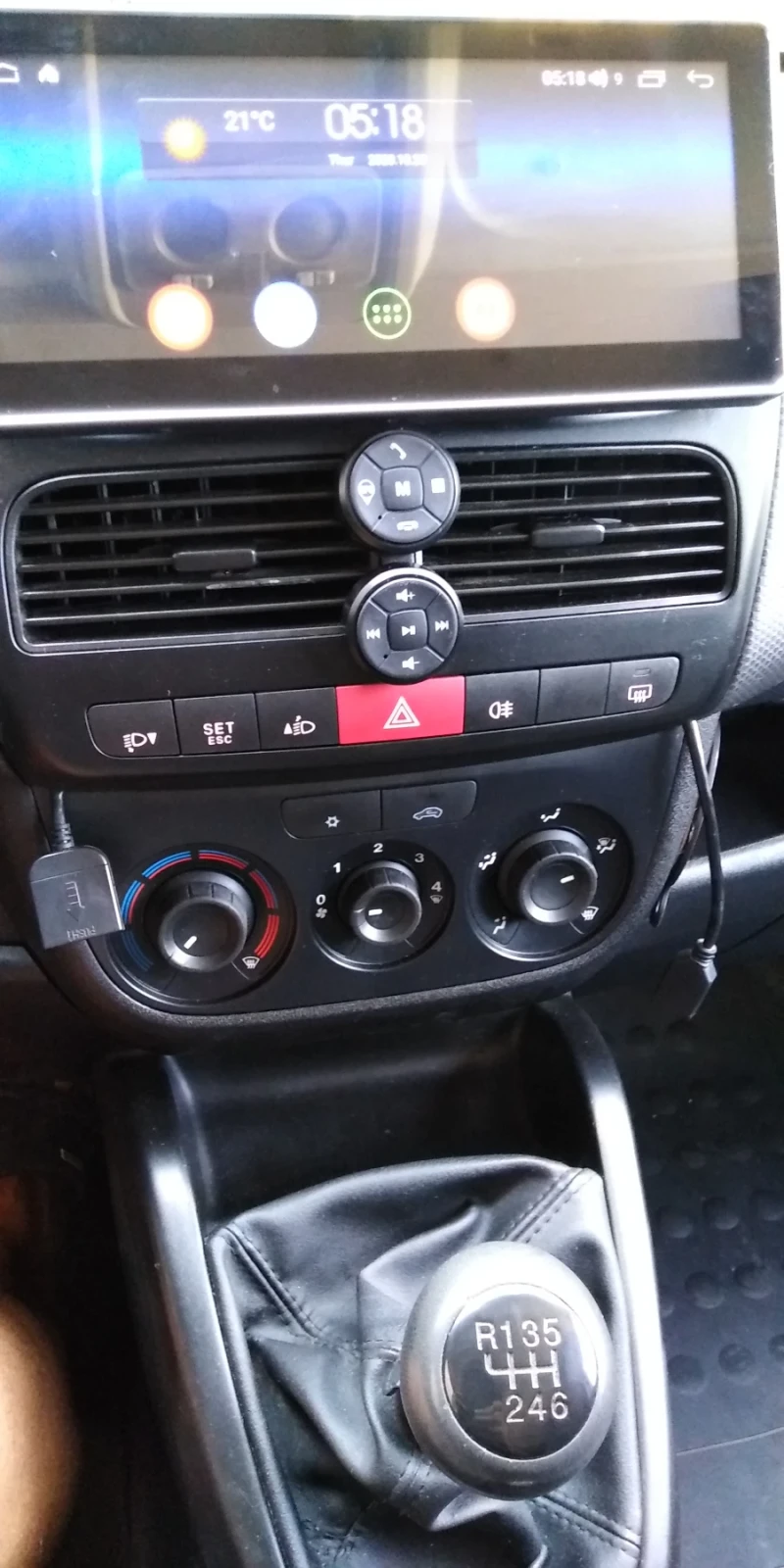 Fiat Doblo 1.6jtd клима, мултимедия, 6ск., снимка 6 - Автомобили и джипове - 52308895