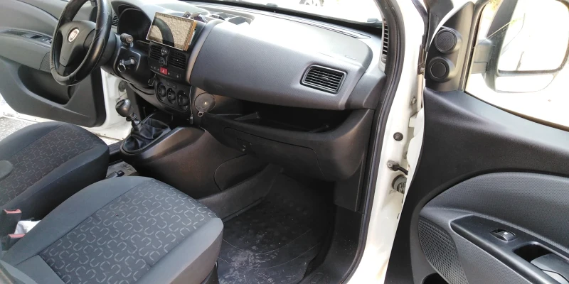Fiat Doblo 1.6jtd клима, мултимедия, 6ск., снимка 9 - Автомобили и джипове - 52308895
