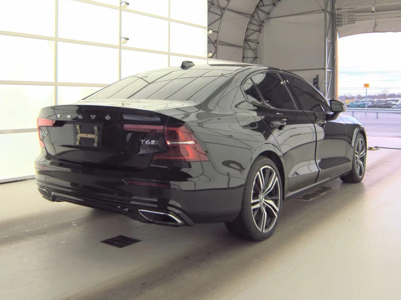 Volvo S60 T6 R-Design, снимка 6 - Автомобили и джипове - 52518128