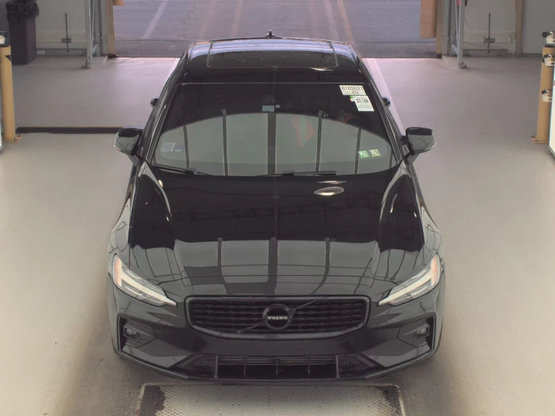 Volvo S60 T6 R-Design, снимка 2 - Автомобили и джипове - 52518128