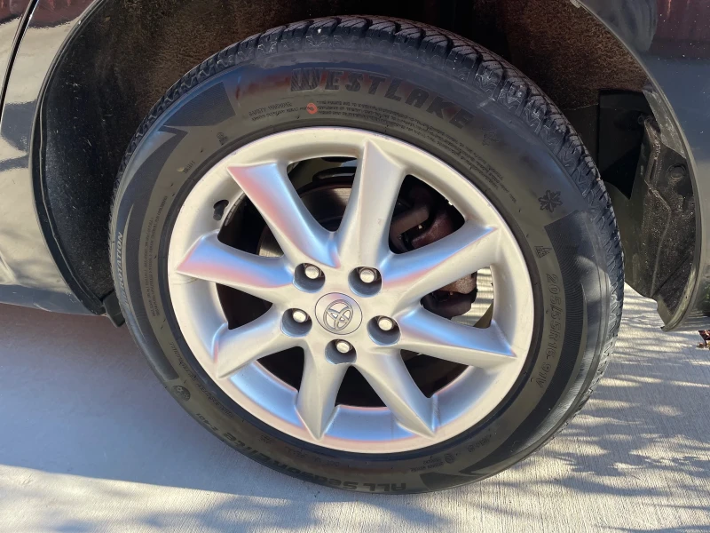 Toyota Auris 1.6 VVT-i 180000km, снимка 12 - Автомобили и джипове - 52771624