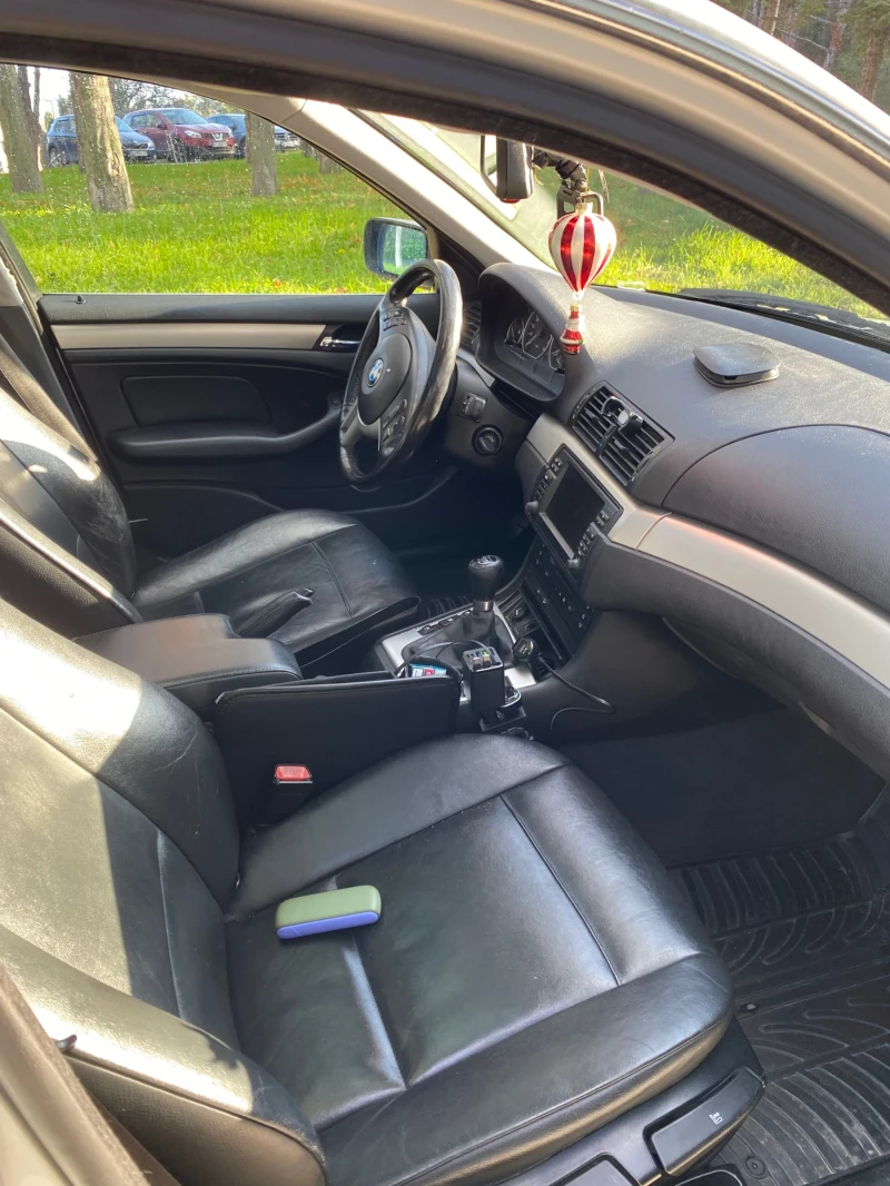 BMW 330, снимка 8 - Автомобили и джипове - 52828573