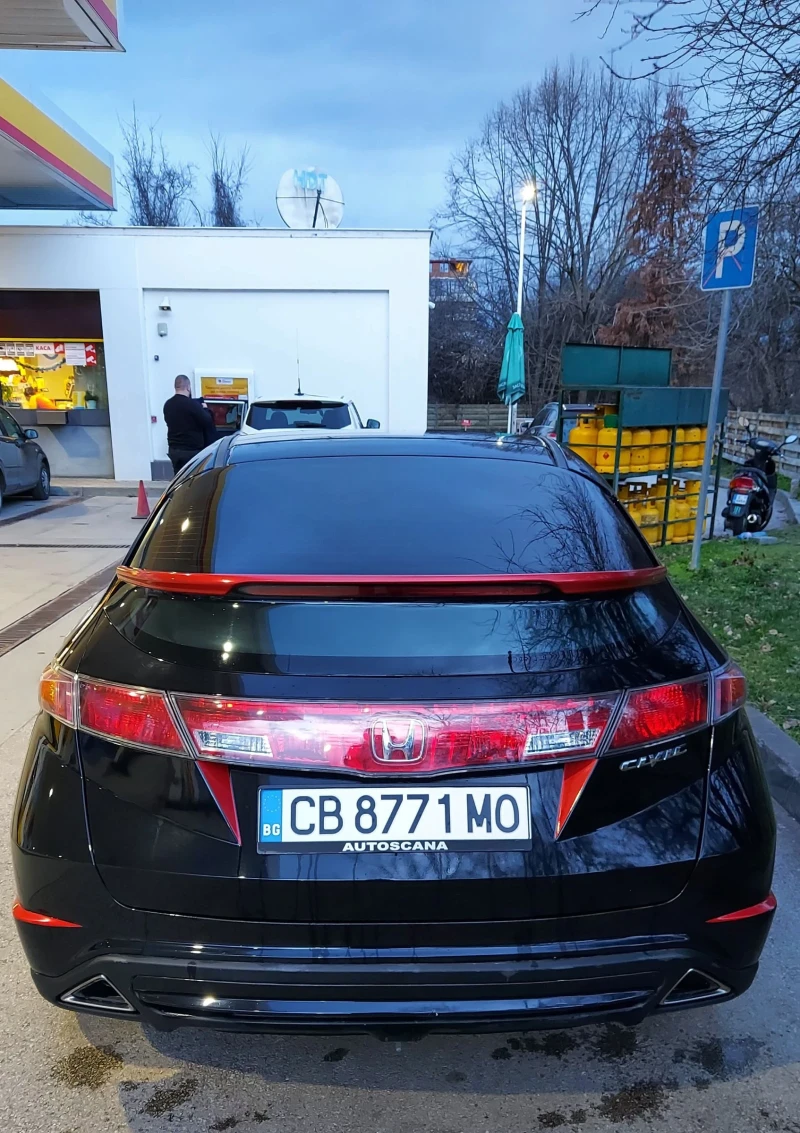 Honda Civic Executive , снимка 2 - Автомобили и джипове - 52966628